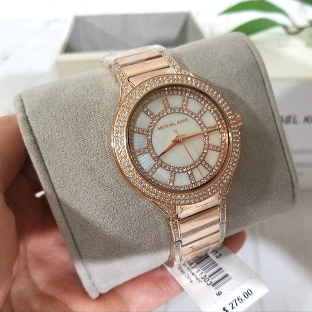 Michael Kors Rose Gold Watch - Picture 2 of 4